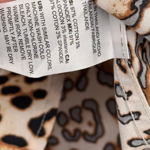 Chicos 2 Leopard Button-Up Shirt tunic Womens Size XL No-Iron Cotton stretch - Picture 2 of 14
